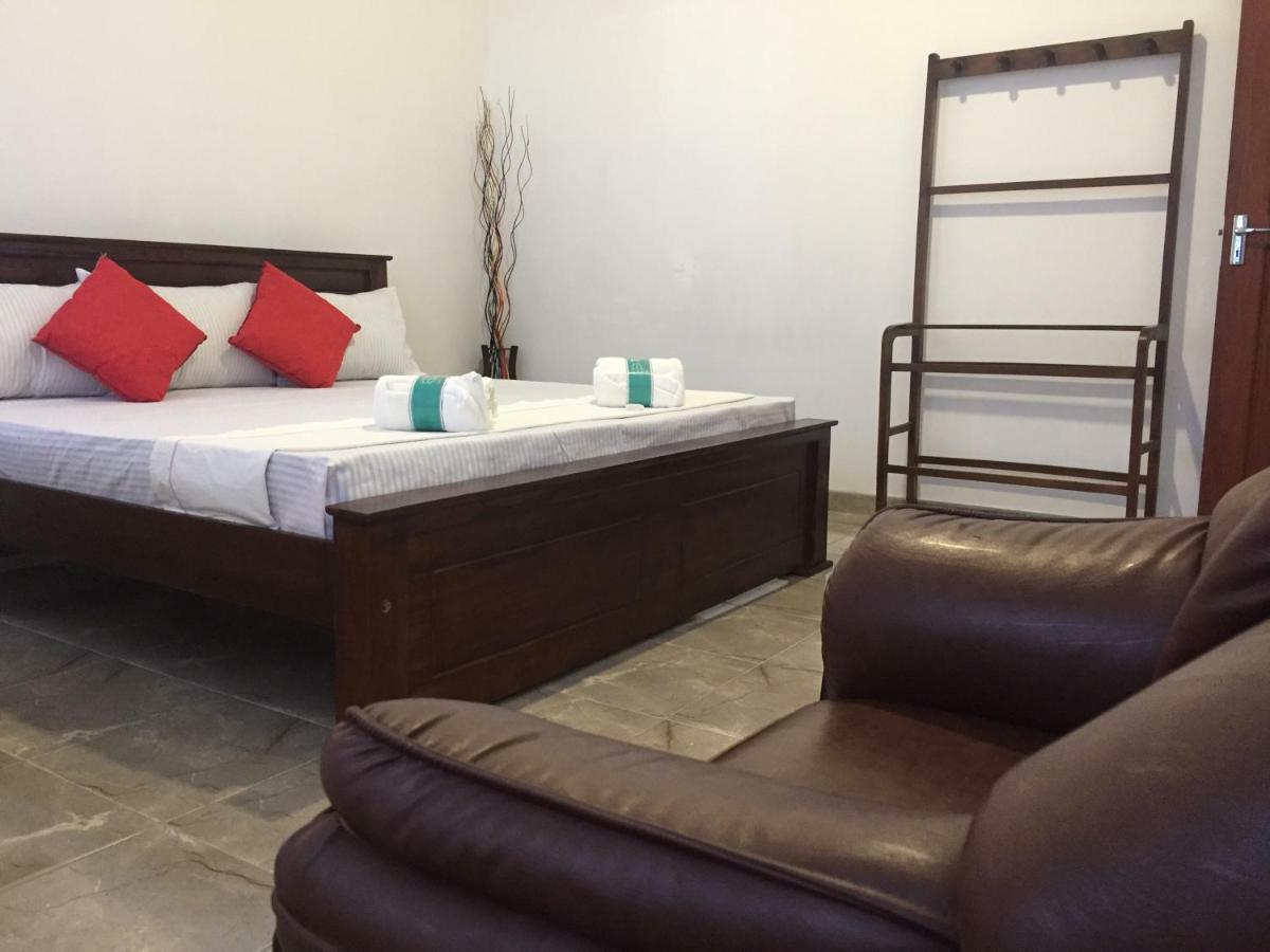 Ivana Homestay Kandy Exterior foto